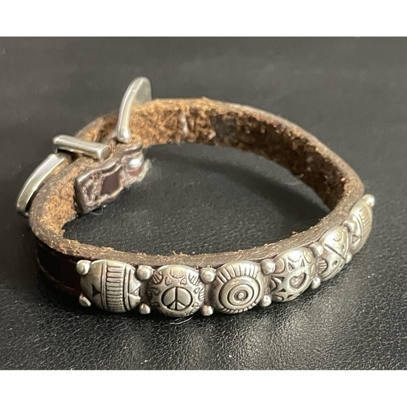 Vintage BRIGHTON Harmony  Bracelet Silver Medallion and Brown Leather Jewelry - Picture 2 of 16